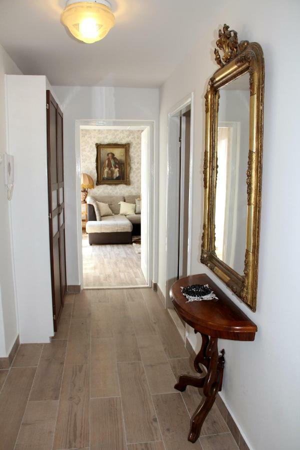 Martin Apartment Шибеник Екстер'єр фото